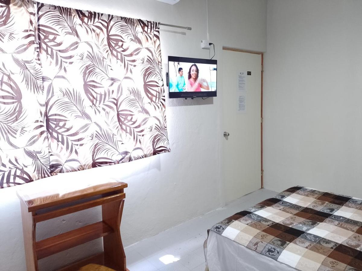 Blue Magic Hostel โกซูเมล ภายนอก รูปภาพ