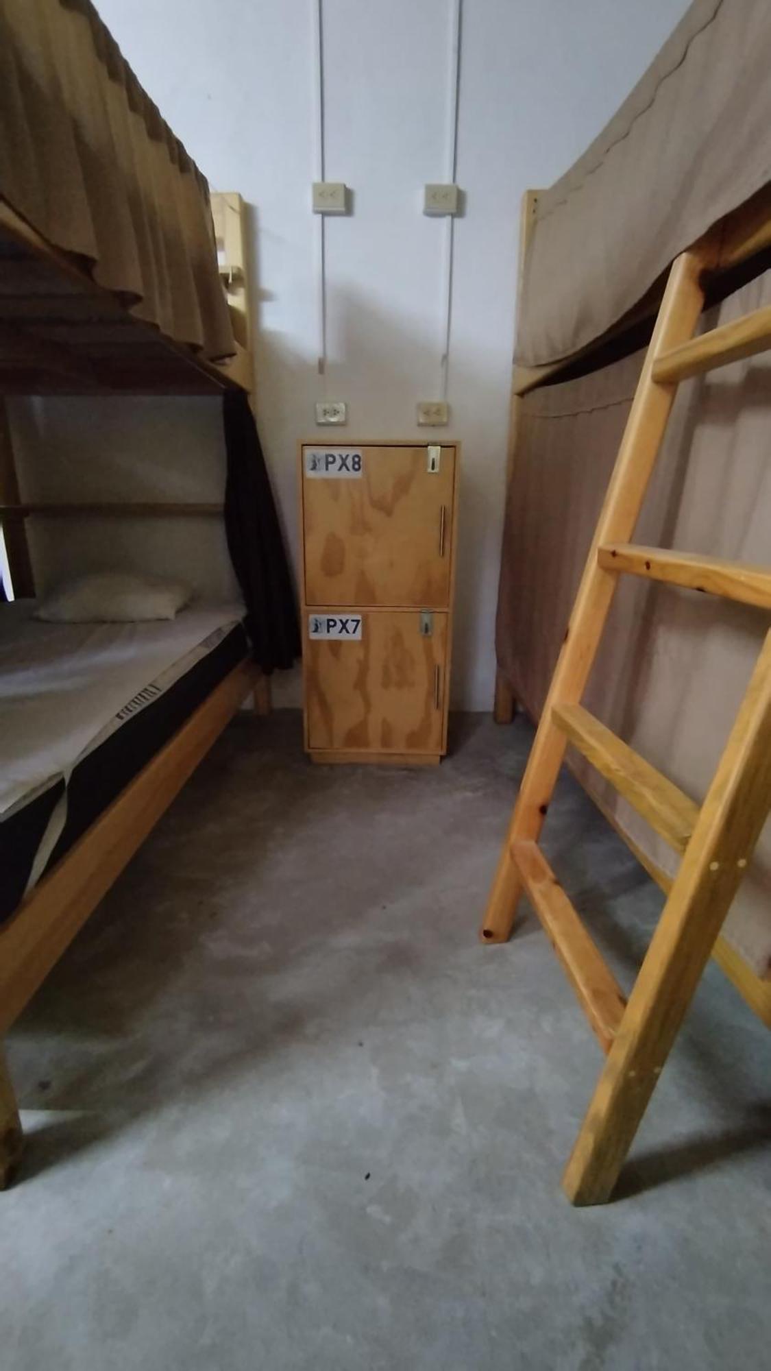 Blue Magic Hostel โกซูเมล ภายนอก รูปภาพ